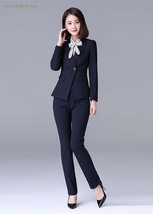 女教师冬季制服